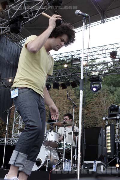 PASSION PIT - 2009-08-28 - SAINT CLOUD - Domaine National - Scene de l'Industrie - 